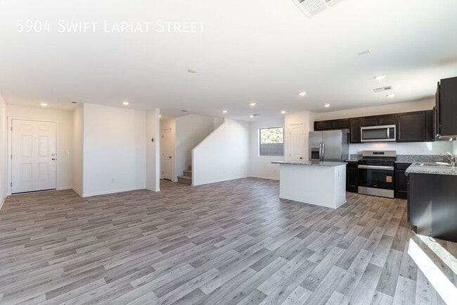 Building Photo - 5904 Swift Lariat St