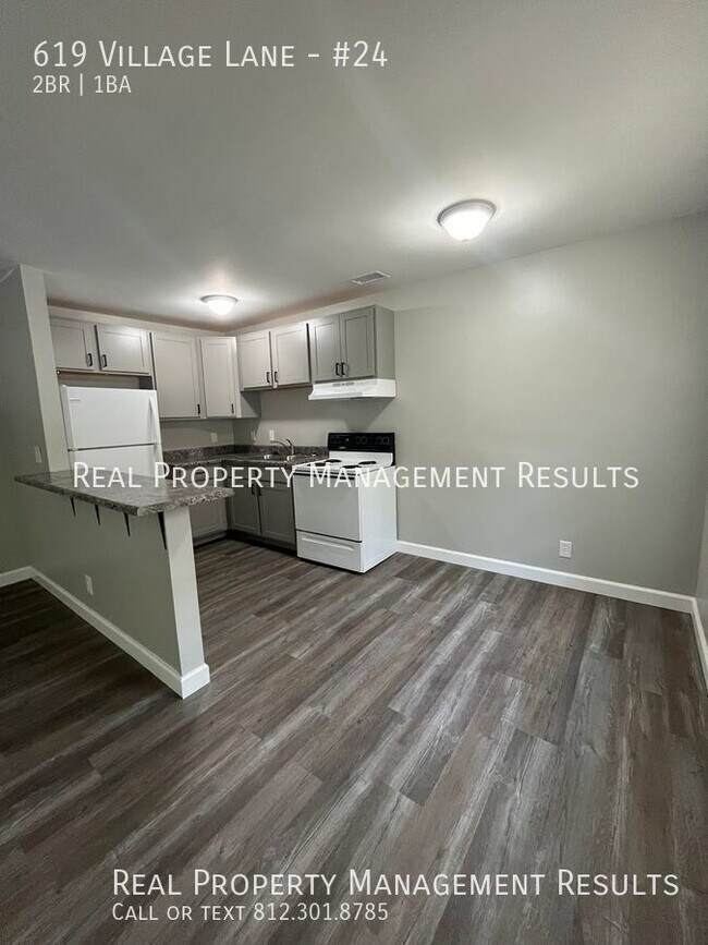 Foto del edificio - 619 Village Ln