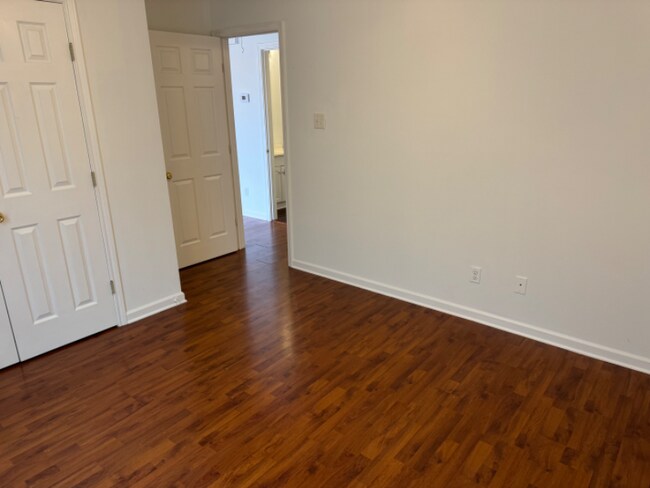 Building Photo - 2550 Mexico St