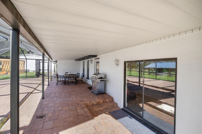 Foto del edificio - 10380 NW 21 St
