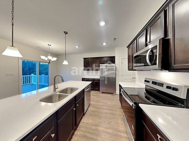 Foto del edificio - 2030 Corey Joseph Dr