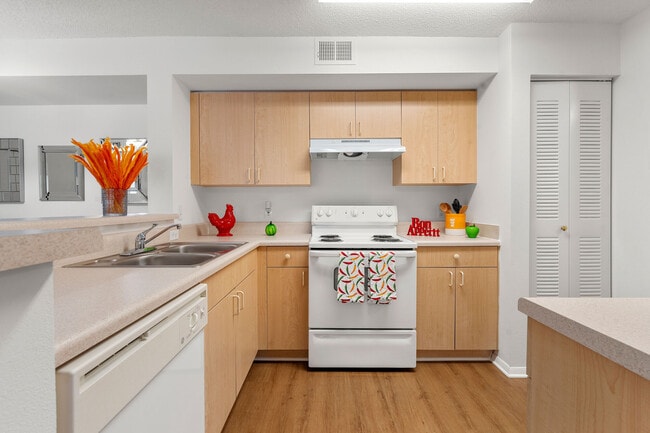 Building Photo - Bella Vista Apartments