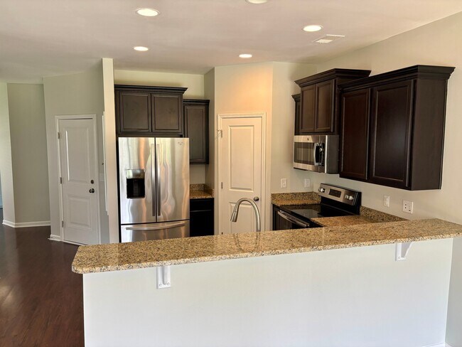 Building Photo - 756 Helmsman Ln