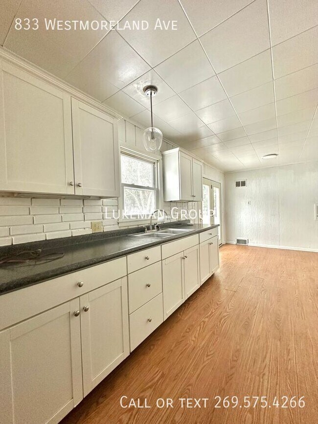 Foto del edificio - 833 Westmoreland Ave