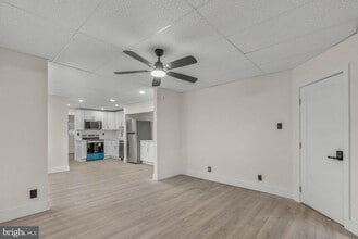 Building Photo - 1812 S 17th St