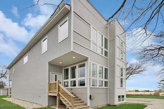 Building Photo - 1537 Scoville Ave