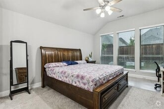 Building Photo - 2432 Preakness Pl