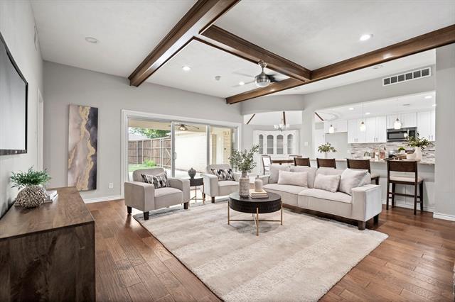 Foto del edificio - 6349 Highgate Ln