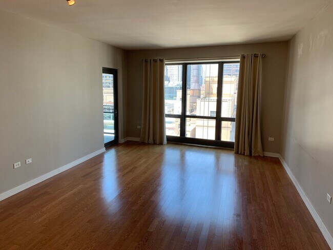Foto del edificio - 130 N Garland Ct