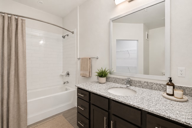 Building Photo - Ekos City Heights