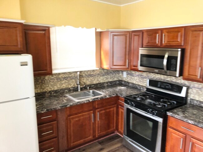 Foto del edificio - 2216 S 66th St