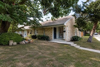 Building Photo - 13747 Flagstone Ln