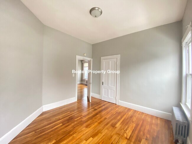 Foto del edificio - 271 Highland Ave