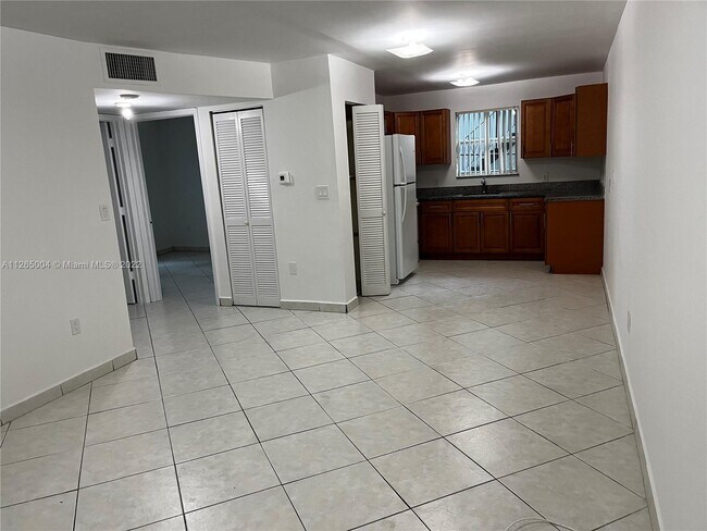 Building Photo - 181 NW 47th Ave