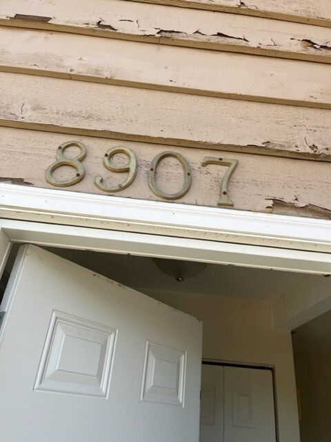 Building Photo - 8907-8102 102 Ave