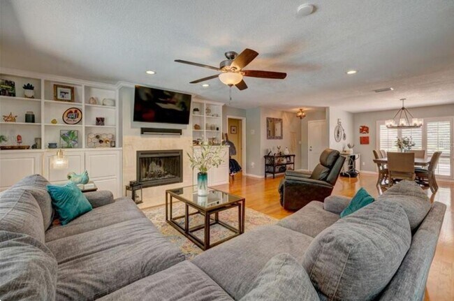 Foto del edificio - 3203 Stoneybrook Ln
