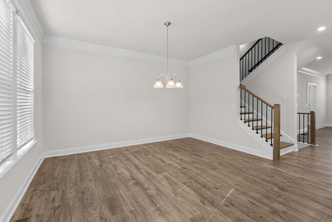 Photo - 4 BEDROOM TOWNHOME IN CHAMBLEE!