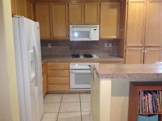 Kitchen - 1621 Pala Ranch Cir
