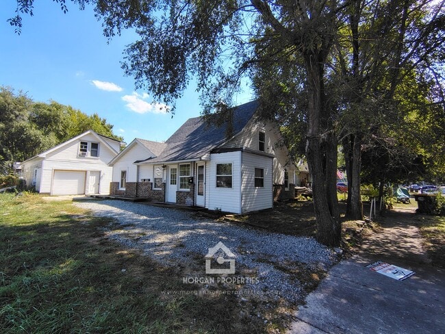 Building Photo - 2208 Hendricks St