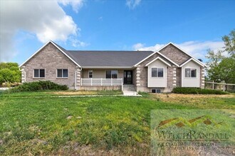 Building Photo - 9156 N Cedar Pass Rd
