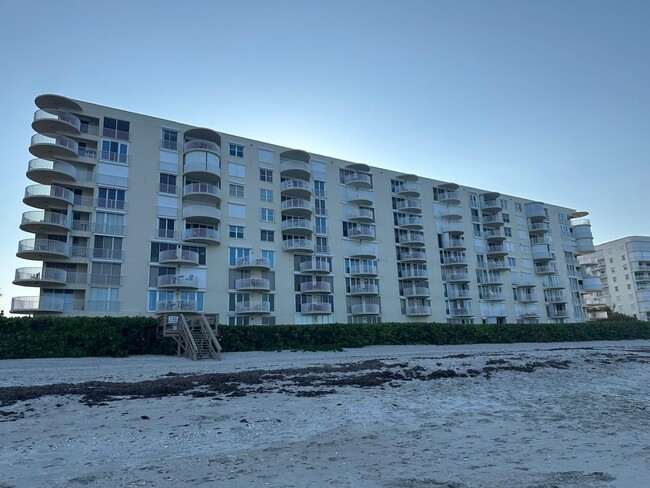 Building Photo - 2225 Florida A1A