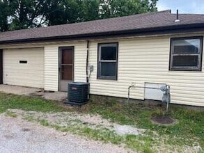 Building Photo - 125 E Neosho St