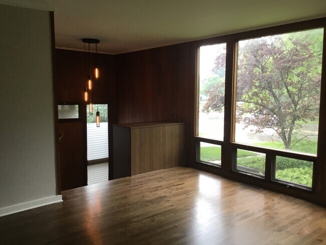 Foto del edificio - 1239 Lake Ave