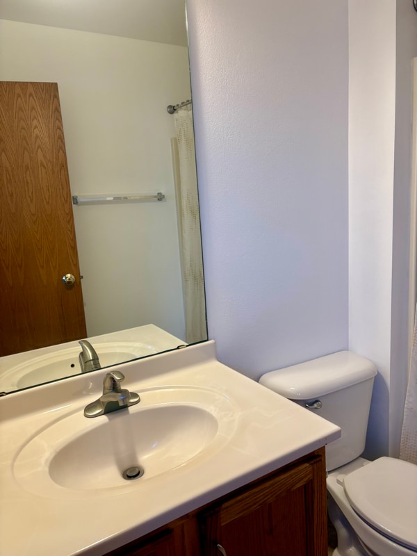 Building Photo - 2108 Oakbrook Dr