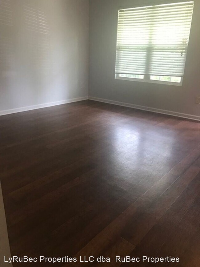 Foto del edificio - 4 br, 2.5 bath House - 528 Ferrell Ave