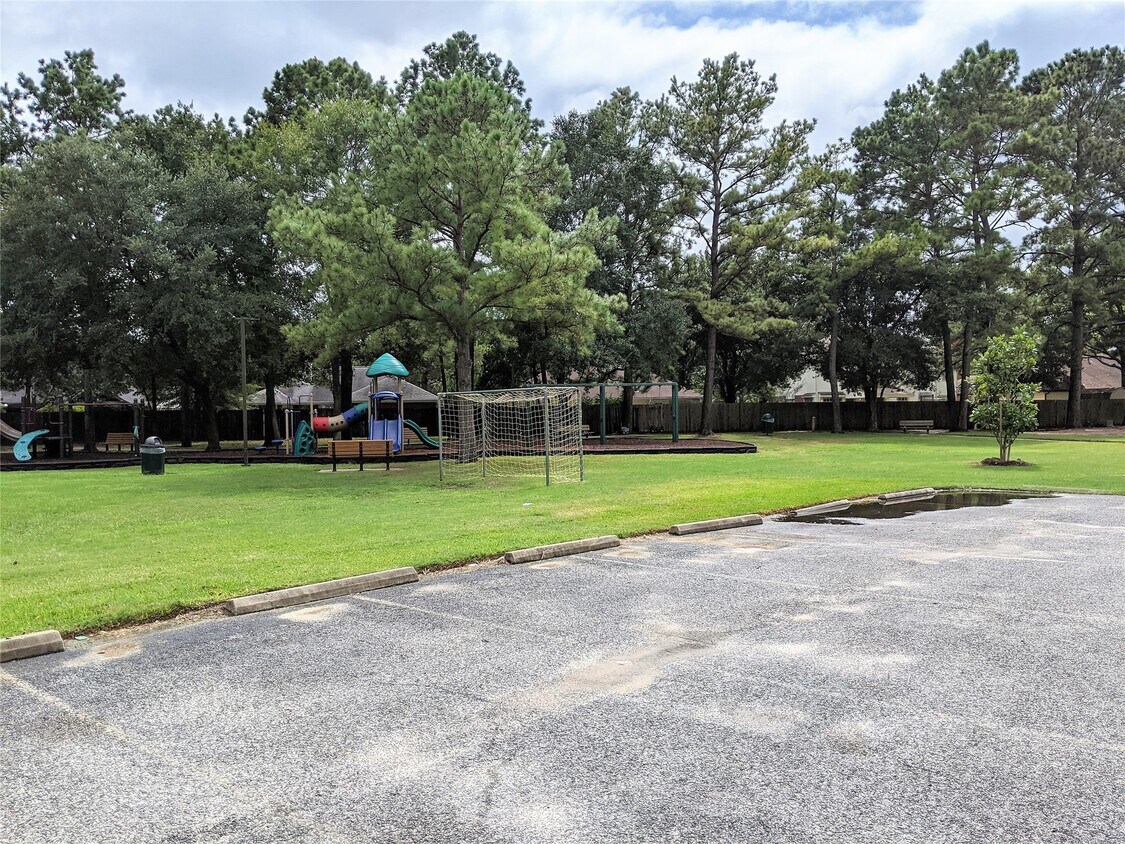 Foto del edificio - 14418 Golden Cypress Ln