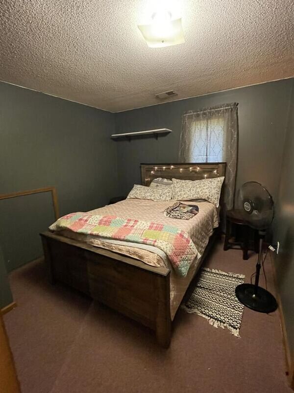 Foto del edificio - 122 Cedar Creek Cir