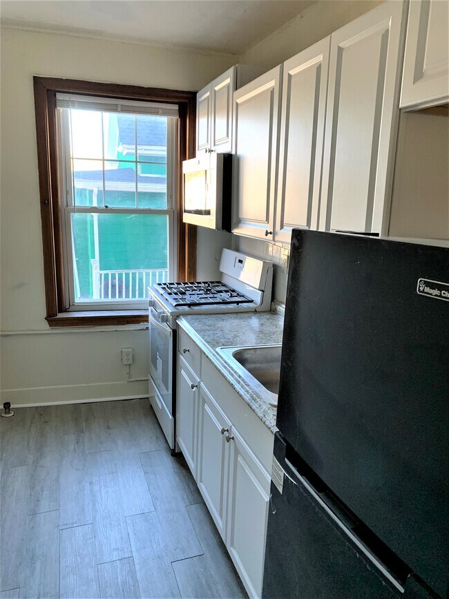 New Galley Kitchen - 68 Linden St