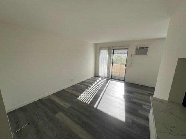 Foto del edificio - 430 S Berendo St