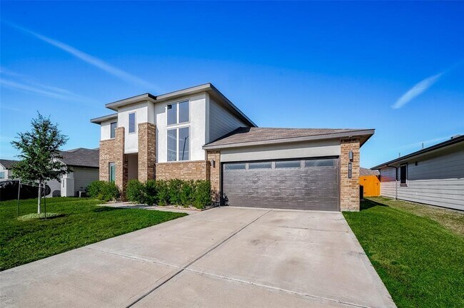 Building Photo - 6911 Amber Clf Ln