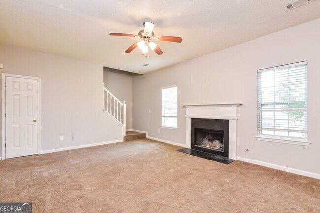 Foto del edificio - 5943 Duren Fields Pl