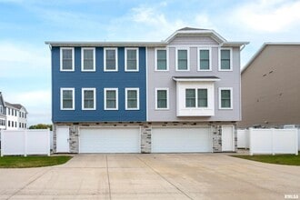 Building Photo - 4833 Lauren Ln