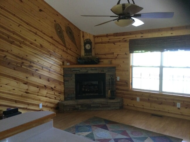 Building Photo - 709 Virgil View Ln