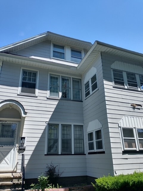 Building Photo - 616 Magee Ave