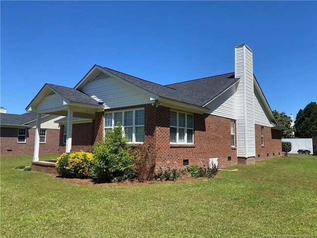 Foto del edificio - 6501 Ryefield Dr