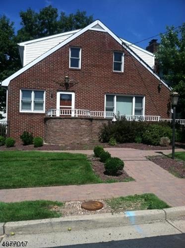 Primary Photo - 25 Gladys Ave