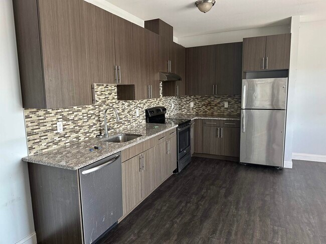 Foto del edificio - 422-424-424 63rd St
