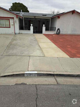 Building Photo - 4810 El Escorial Dr