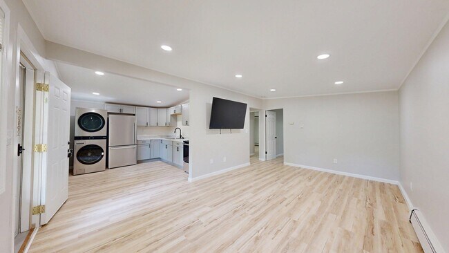Building Photo - 122 Allen Dr