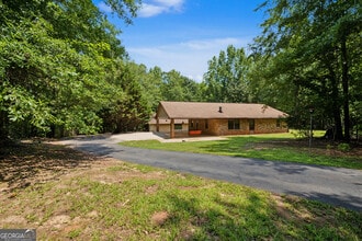 Building Photo - 241 Busbin Rd