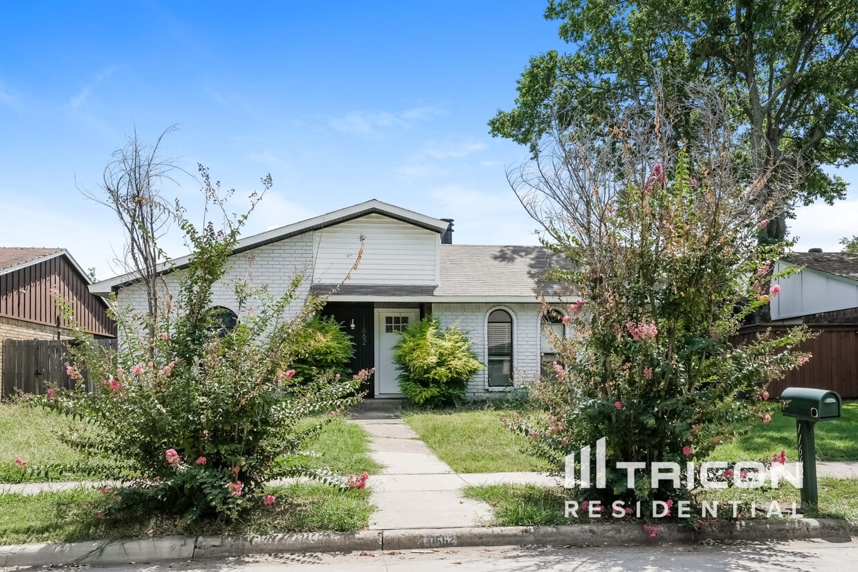 Foto principal - 11662 Kilkirk Ln