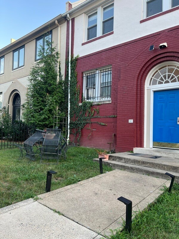 Building Photo - 1269 Simms Pl NE