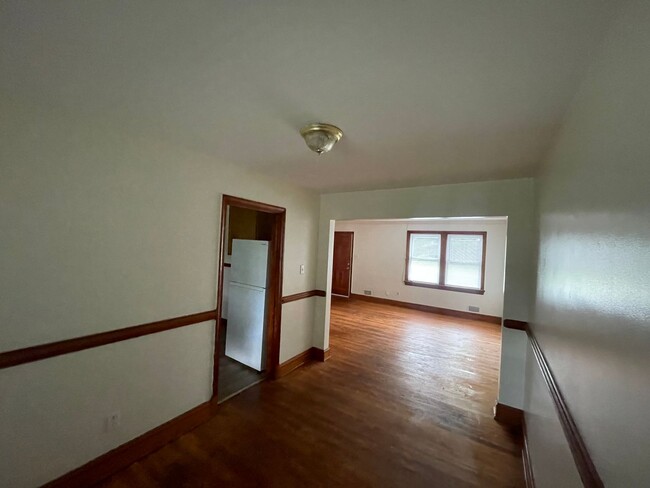 Building Photo - 11 Beauregard Avenue