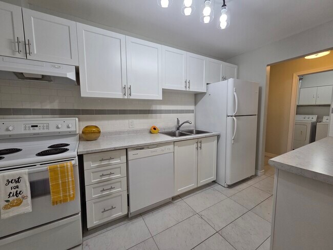 Photo du bâtiment - 6 Niagara St