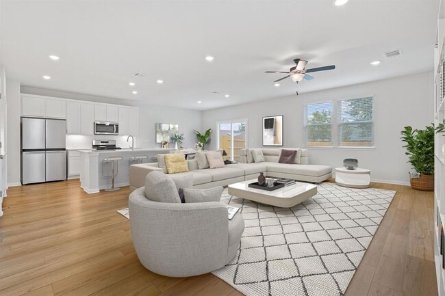 Building Photo - 7916 Andravida Dr