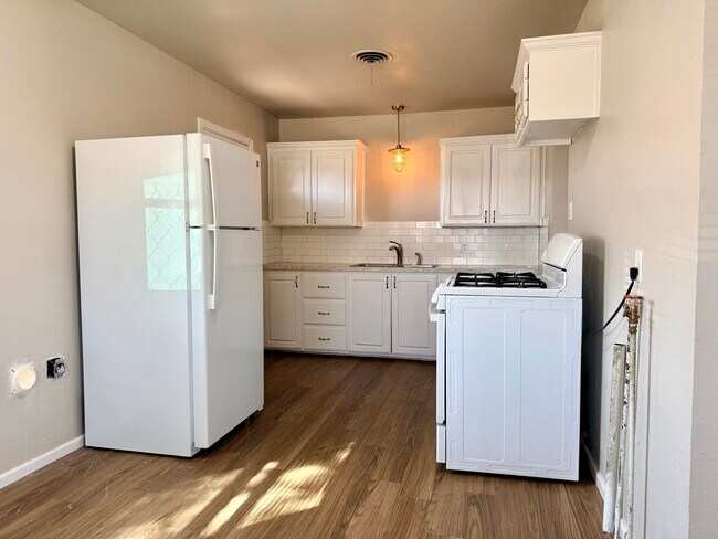 Foto del edificio - 505 E 37th St